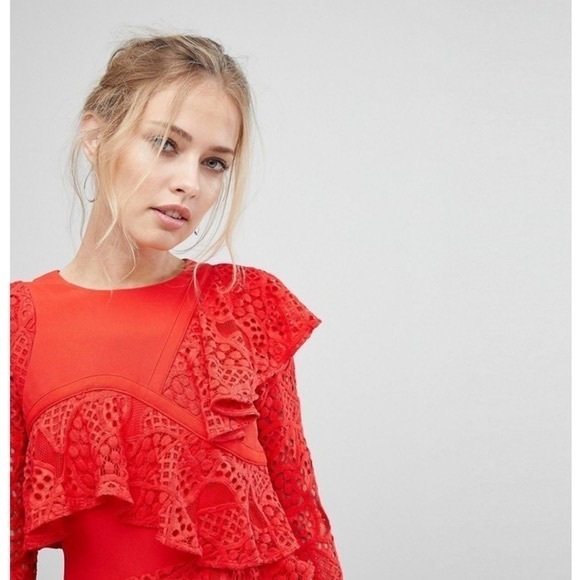 Aijek Mae Ruffled Lace Mini Dress in Rouge NWT - Picture 4 of 8